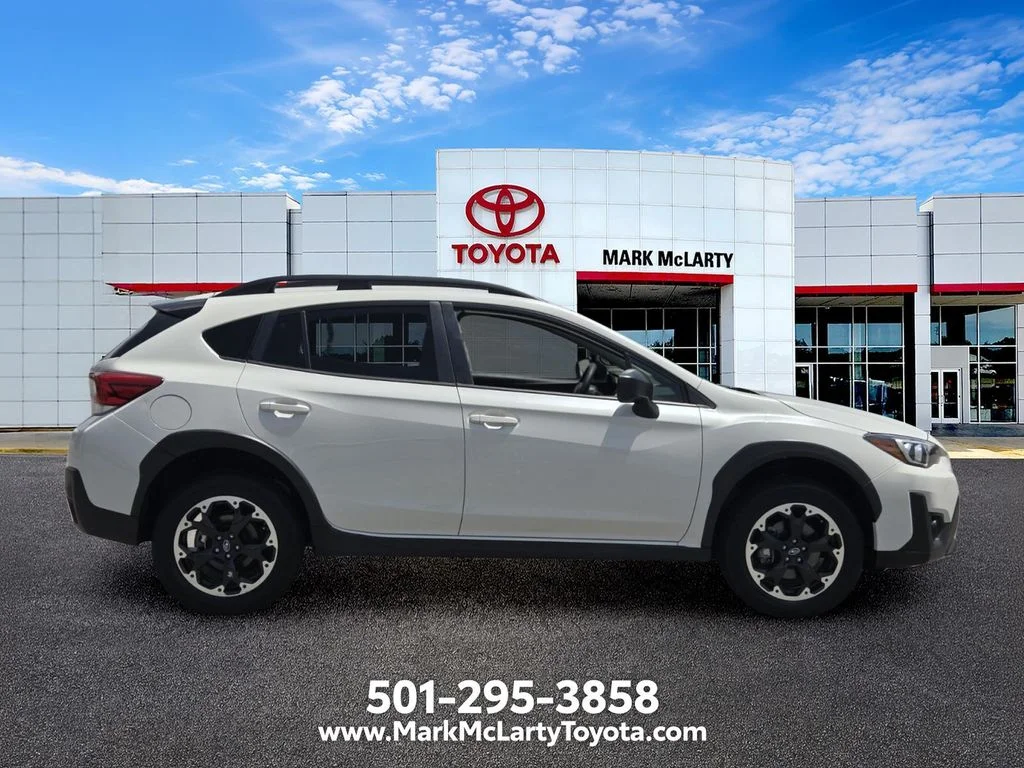Used 2023 White Subaru Base image 6
