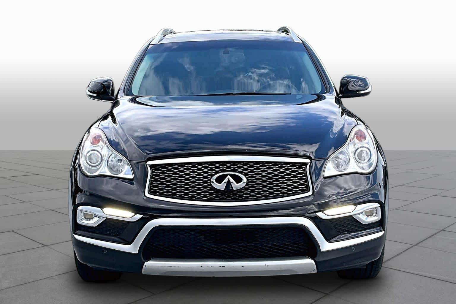 Used 2017 Black Obsidian INFINITI  image 4