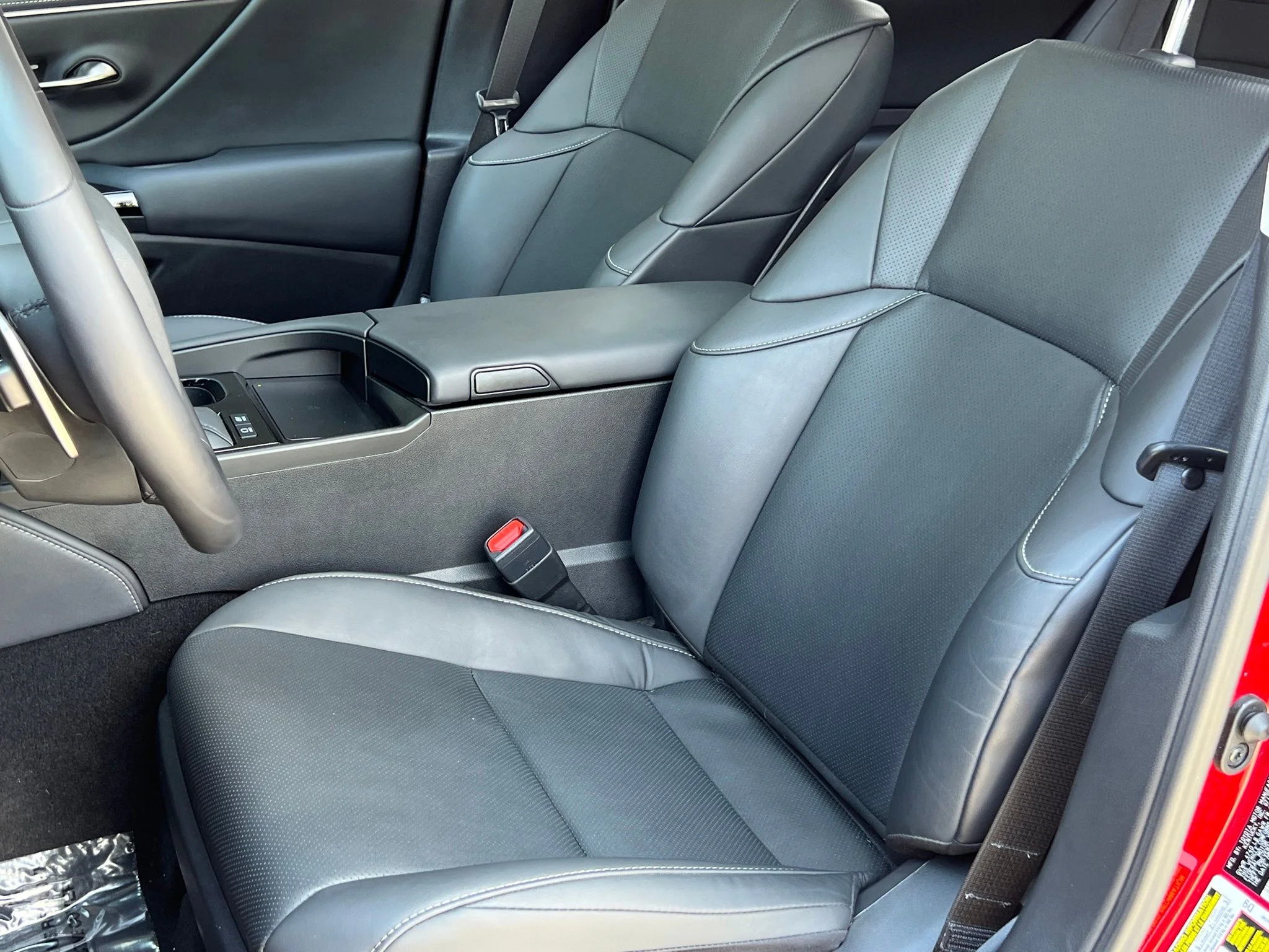 Used 2025 Red Lexus 300h F SPORT Design image 15