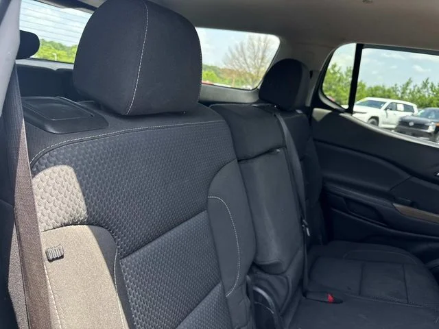 Used 2021 Gray GMC SLE image 23