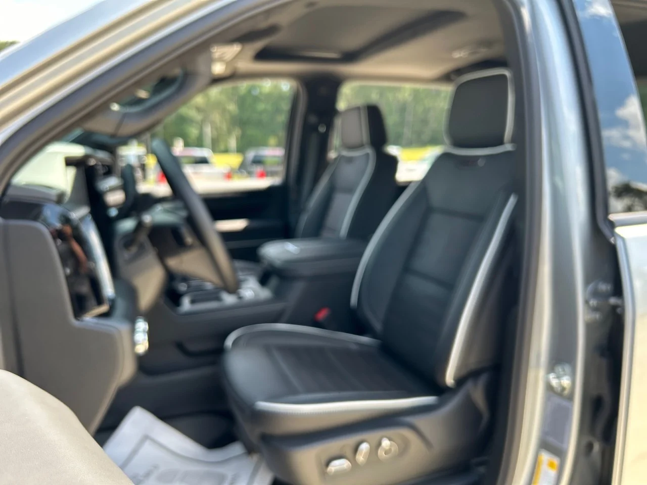 New 2026 Sterling Metallic GMC AT4X image 20