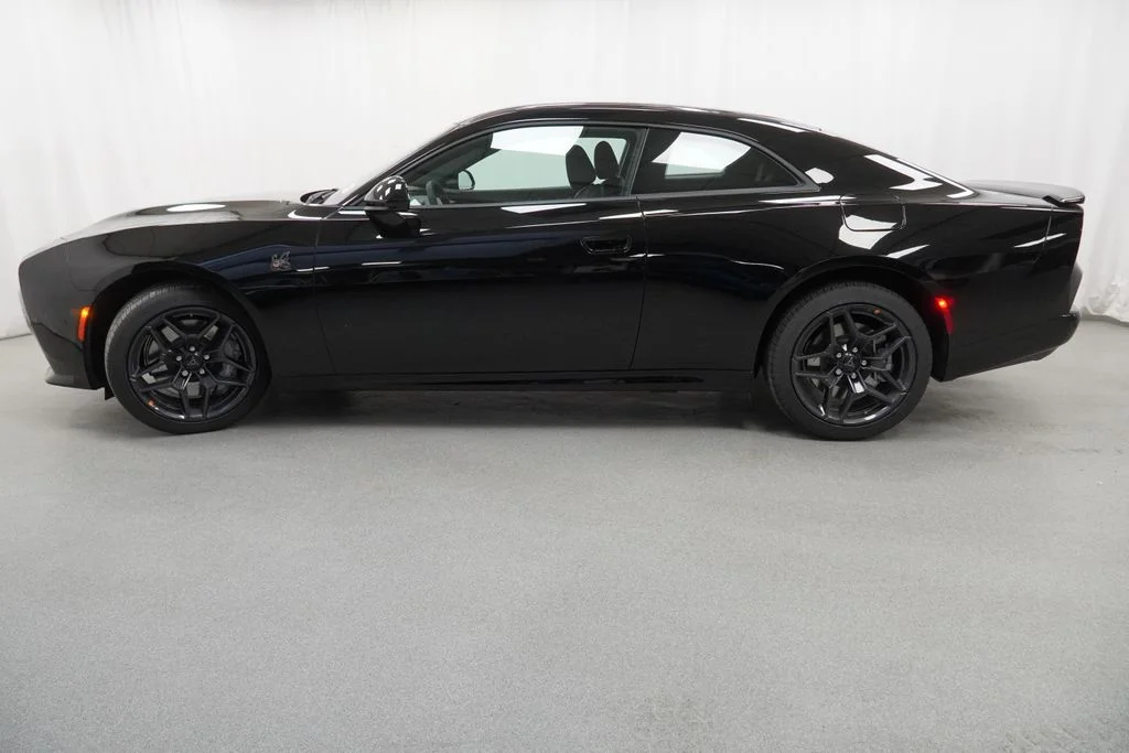 New 2026 Diamond Black Crystal Pearlcoat Dodge Scat Pack image 14