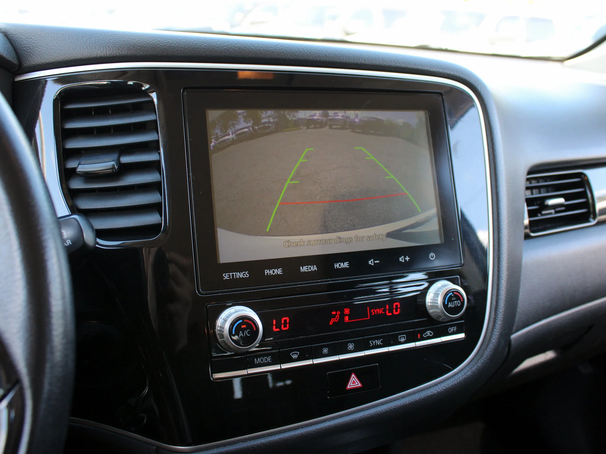 Used 2020  Mitsubishi ES * No Accidents | 7-Seater | Backup Camera | Heated Seats | AWD image 24