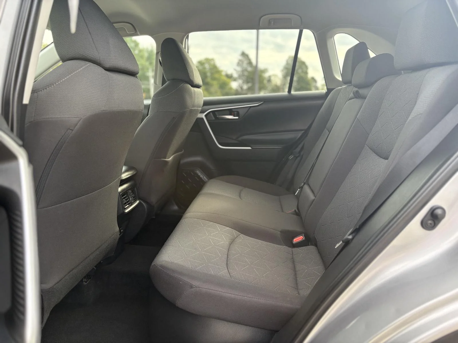 Used 2022 Silver Sky Metallic Toyota Hybrid XLE image 12