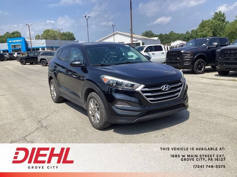 Used 2018 Black Hyundai SE image 1