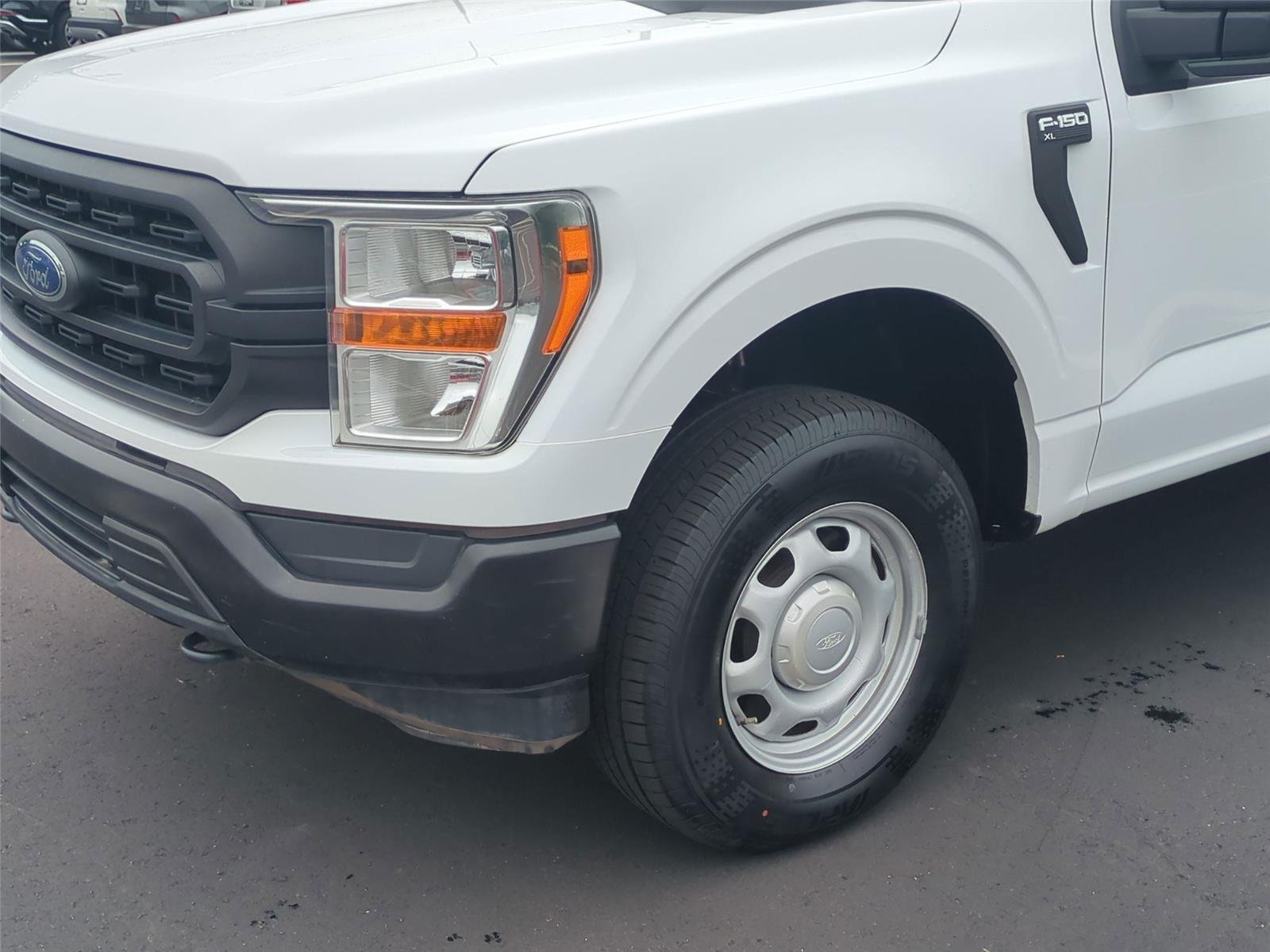 Used 2022 Oxford White Ford XL image 23