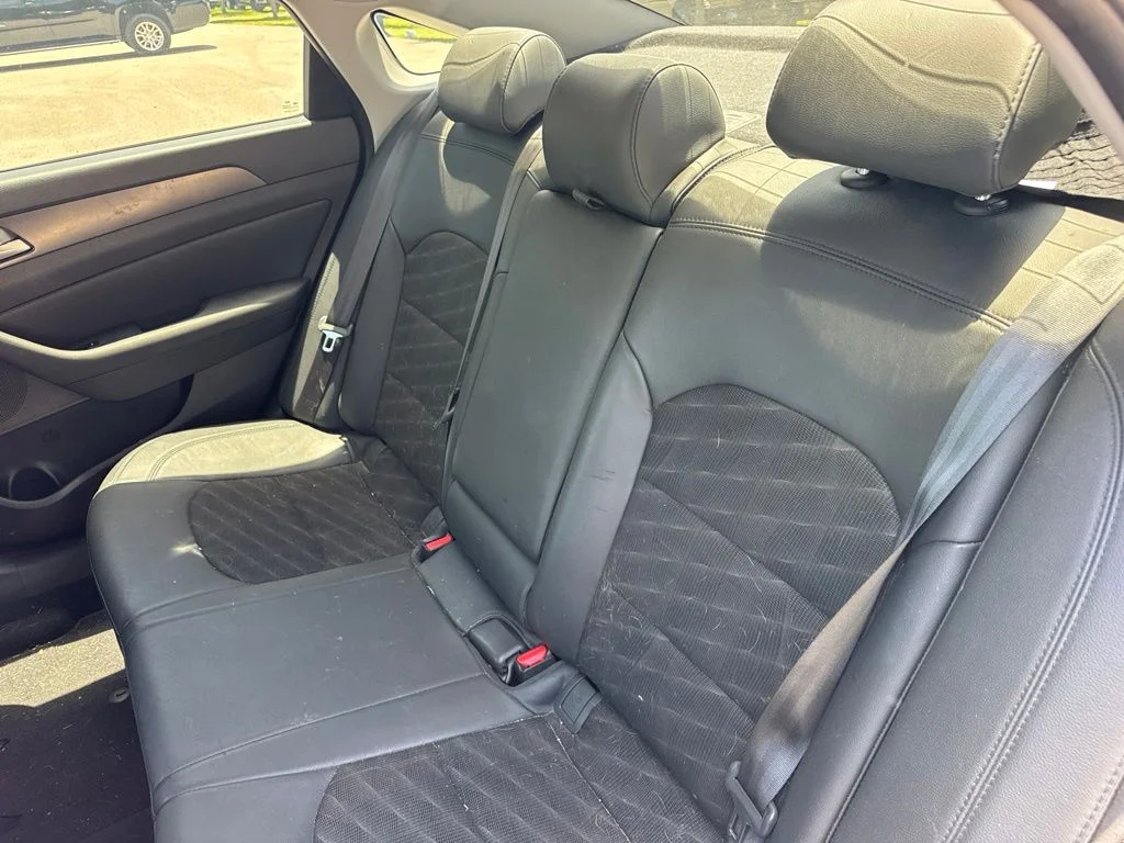 Used 2017 Phantom Black Hyundai Sport image 11