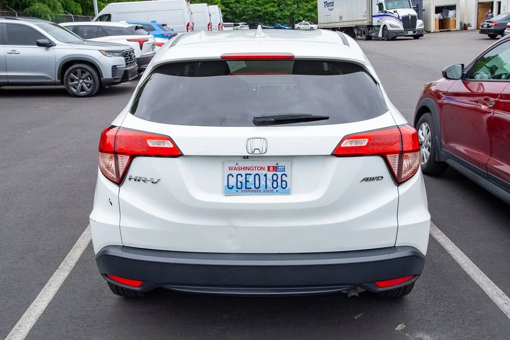 Certified Used 2016 White Orchid Pearl Honda LX image 4