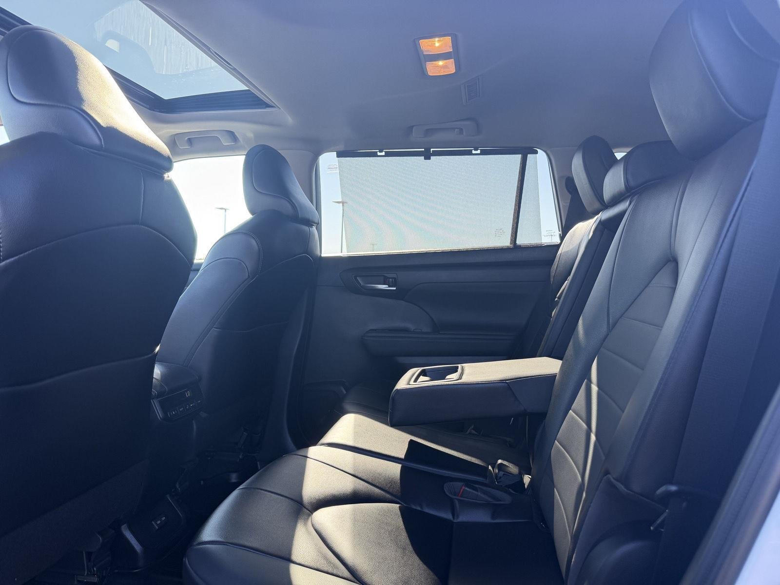 Used 2023 Wind Chill Pearl Toyota XLE image 15