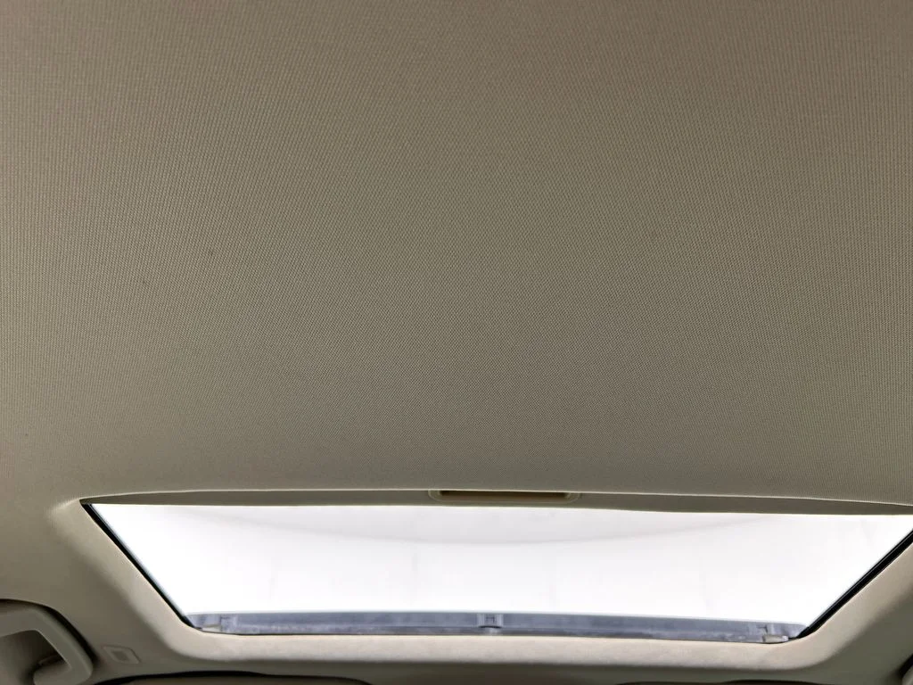 Used 2010 Silver Ford SE image 18