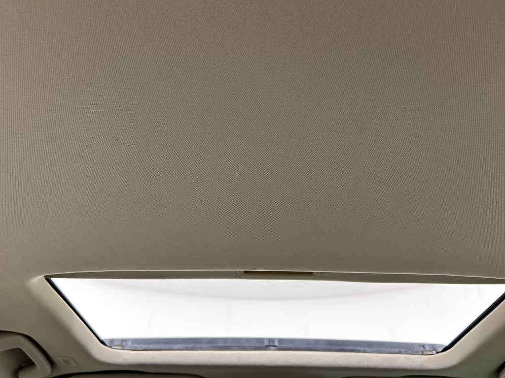 2010 Ford Fusion SE - Photo 18