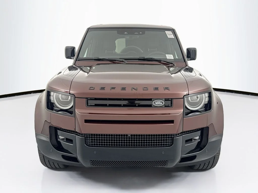 New 2026 Sedona Red Land Rover X-Dynamic SE image 2