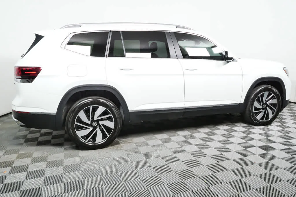 New 2026 Opal White Pearl Volkswagen 2.0T SEL image 2