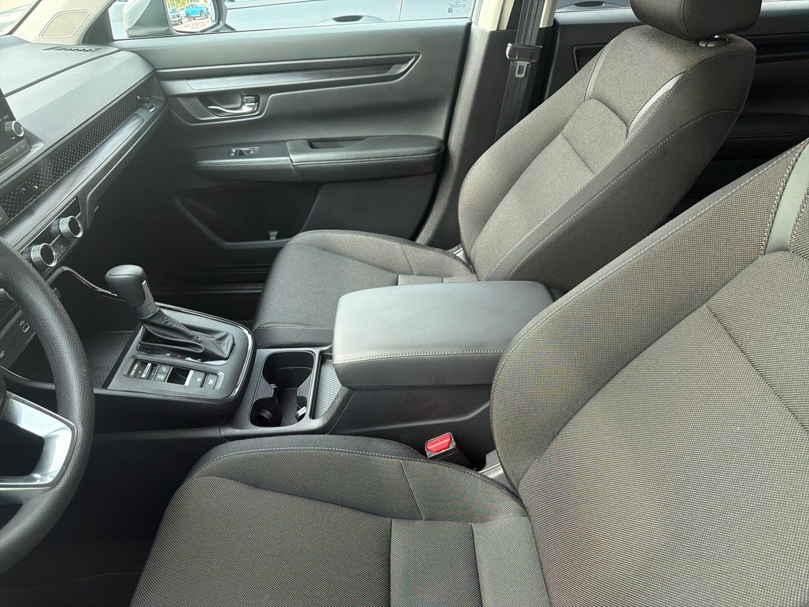 2025 Honda CR-V photo 31 of 32