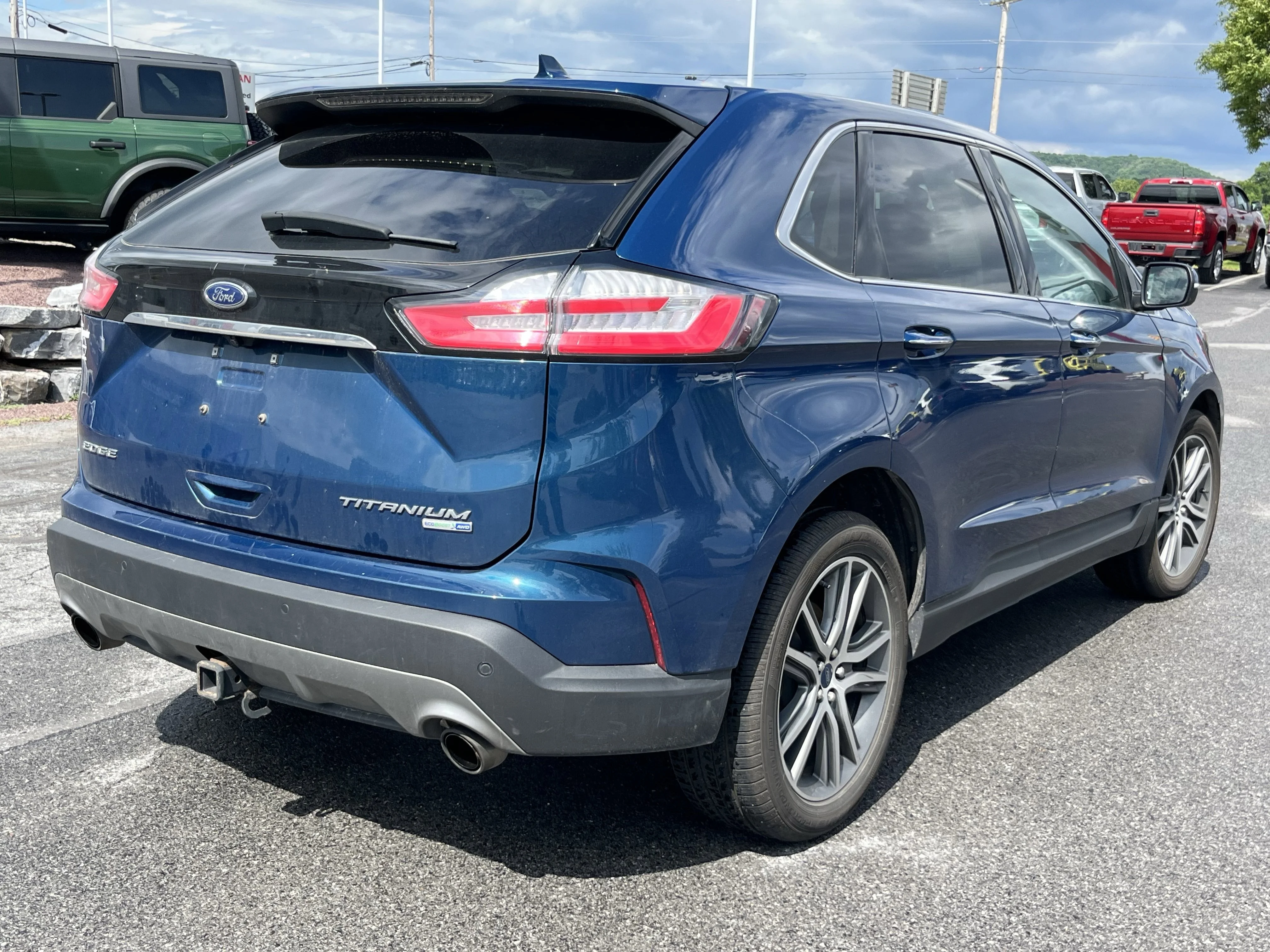 Used 2020 Green Metallic Ford Titanium image 5