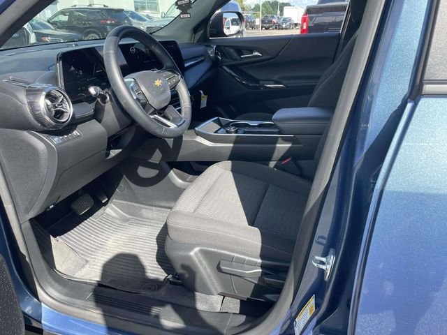 Used 2026 Lakeshore Blue Metallic Chevrolet LT image 29