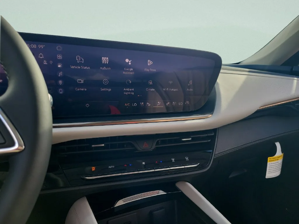New 2026 Iridescent White Tricoat Buick Avenir image 15