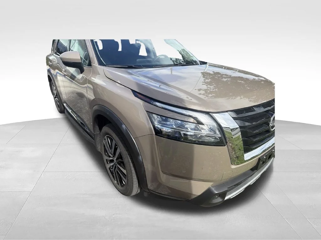Used 2024 Beige Nissan Platinum image 18