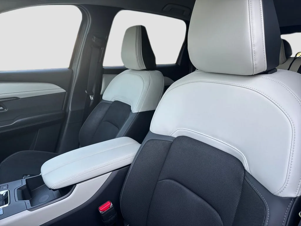 New 2026 Navy Blue Mazda 2.5 S Select image 9