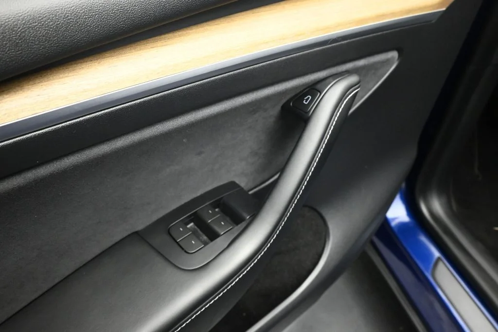 Used 2023 Blue Tesla Long Range image 9