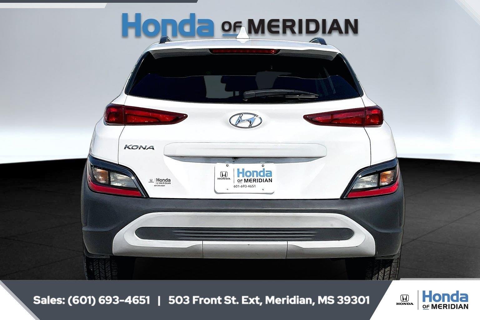 Used 2022 Lunar White Hyundai SEL image 4