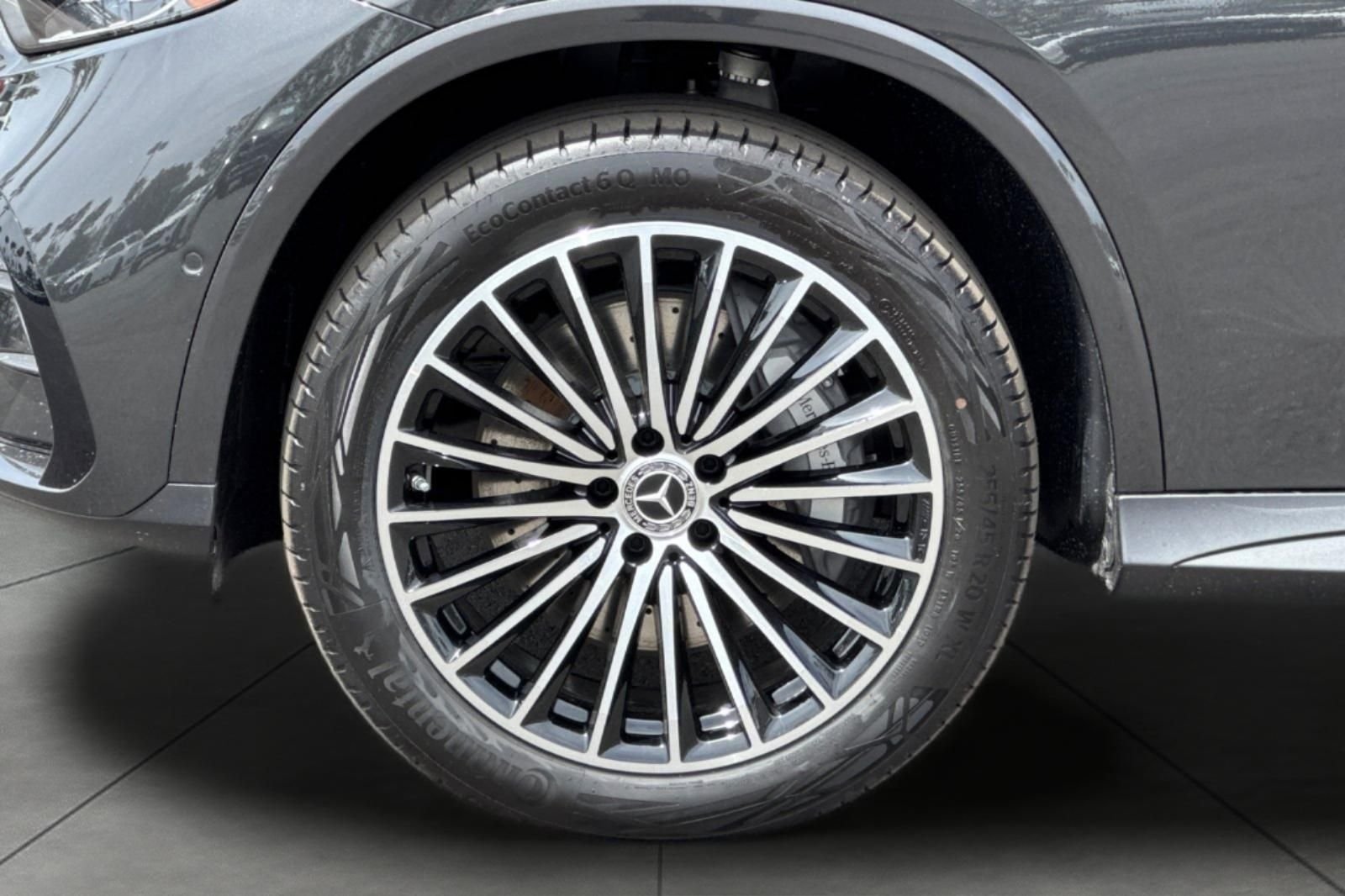 New 2026 Graphite Grey Metallic Mercedes-Benz GLC 300 image 3