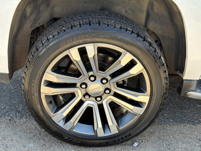 Used 2018 WHITE FROST TRICOAT GMC Denali image 5