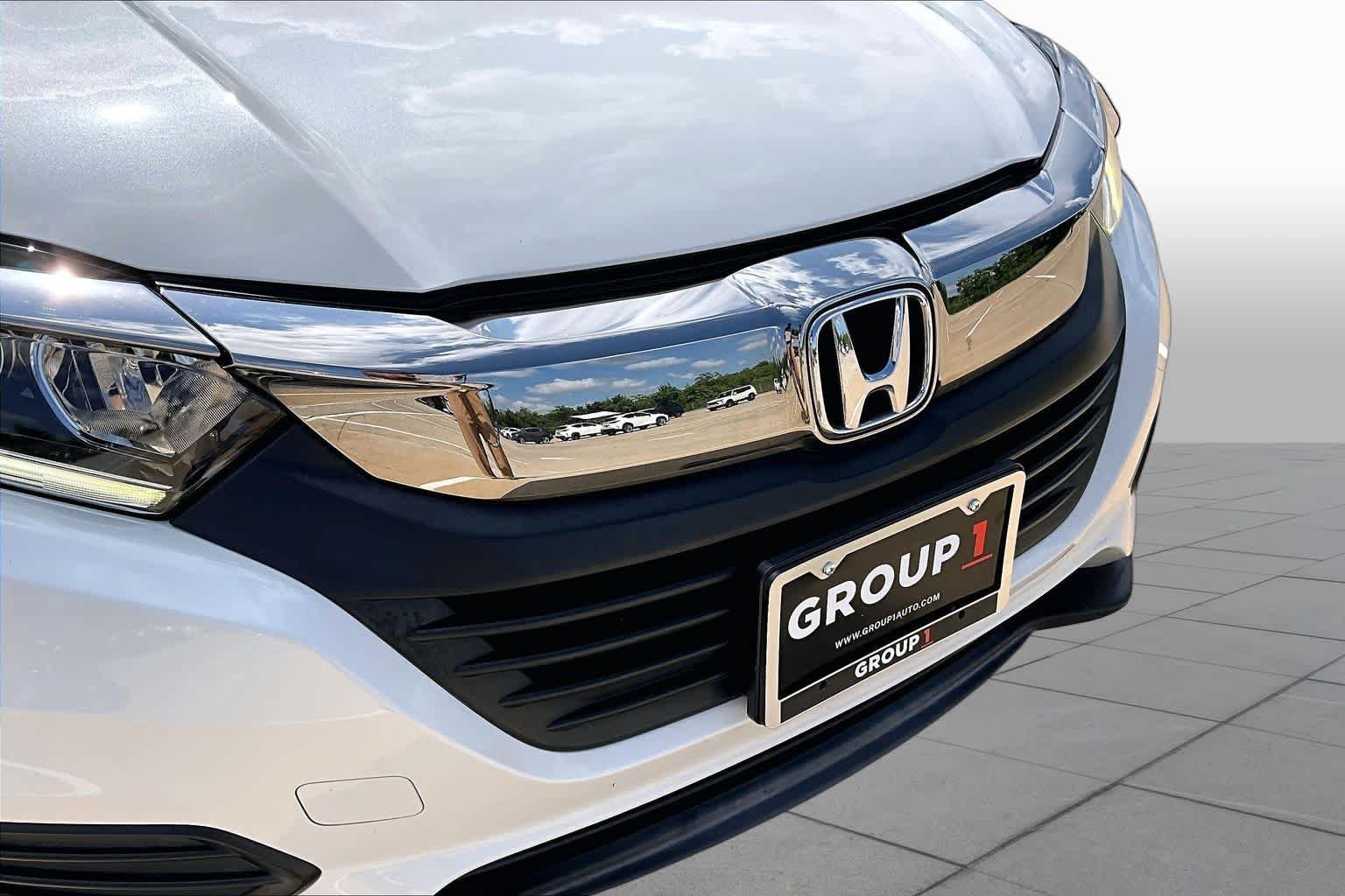 Used 2021 Platinum White Pearl Honda LX image 30
