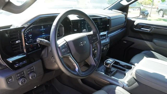 Used 2024 White Chevrolet ZR2 image 19