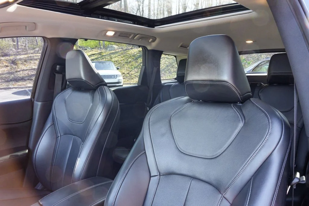 Used 2023 Black INFINITI Sensory image 38