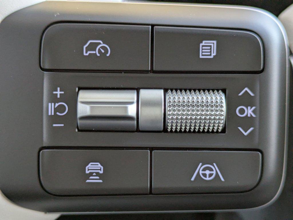 New 2026 White Hyundai SE image 21