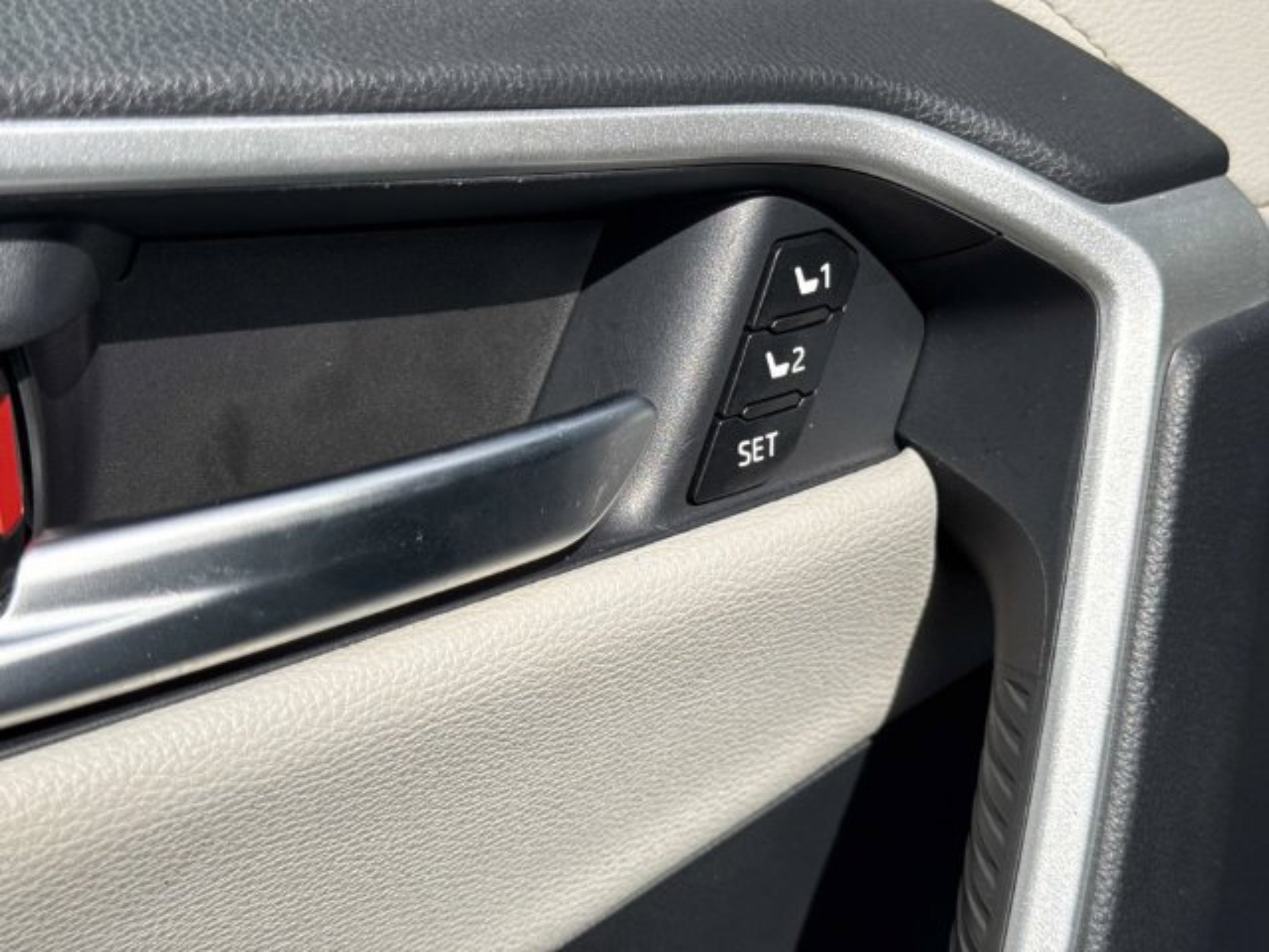 2024 Toyota RAV4 Limited - Photo 14
