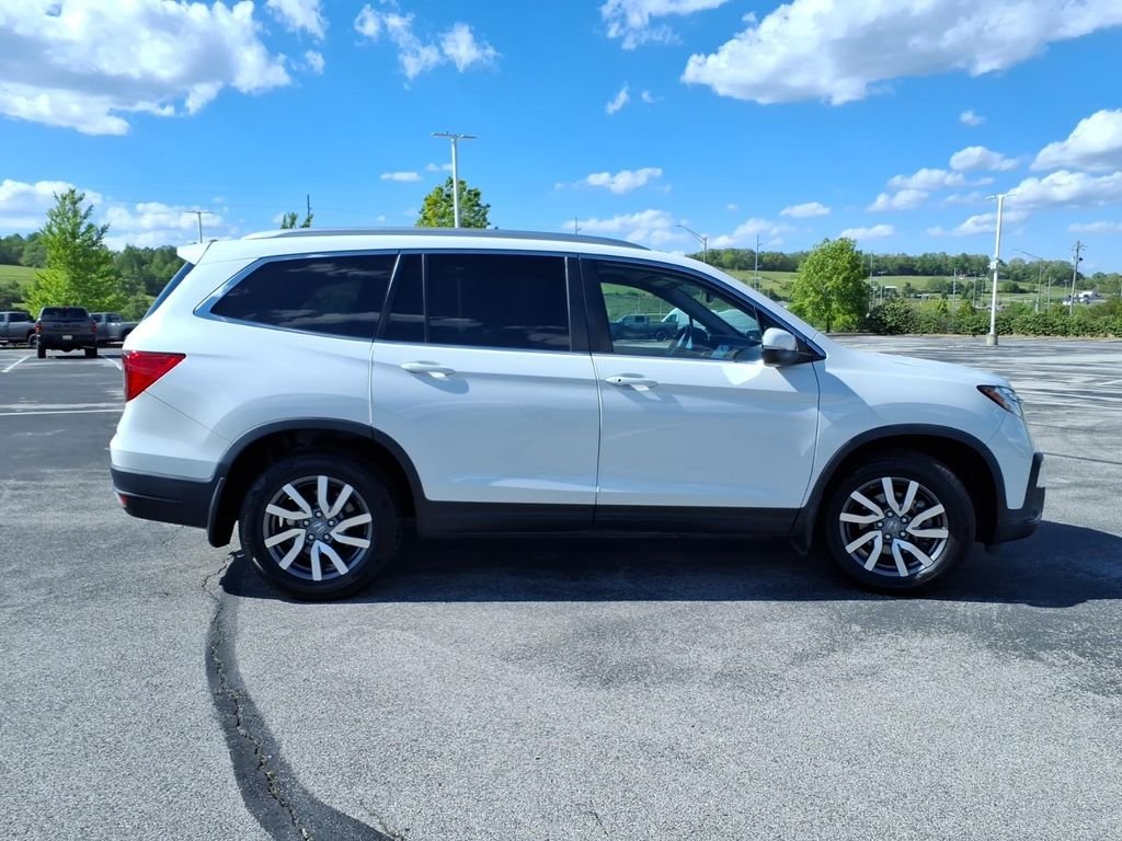 Used 2020 Silver Honda EX-L image 5