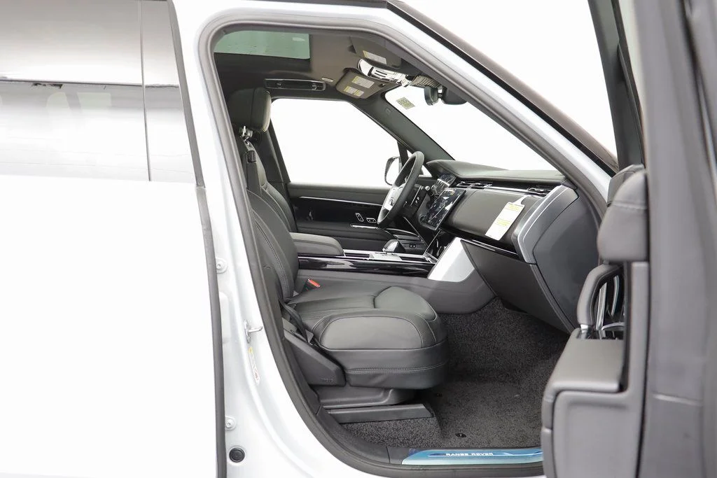 New 2026 Silver Land Rover SE image 23