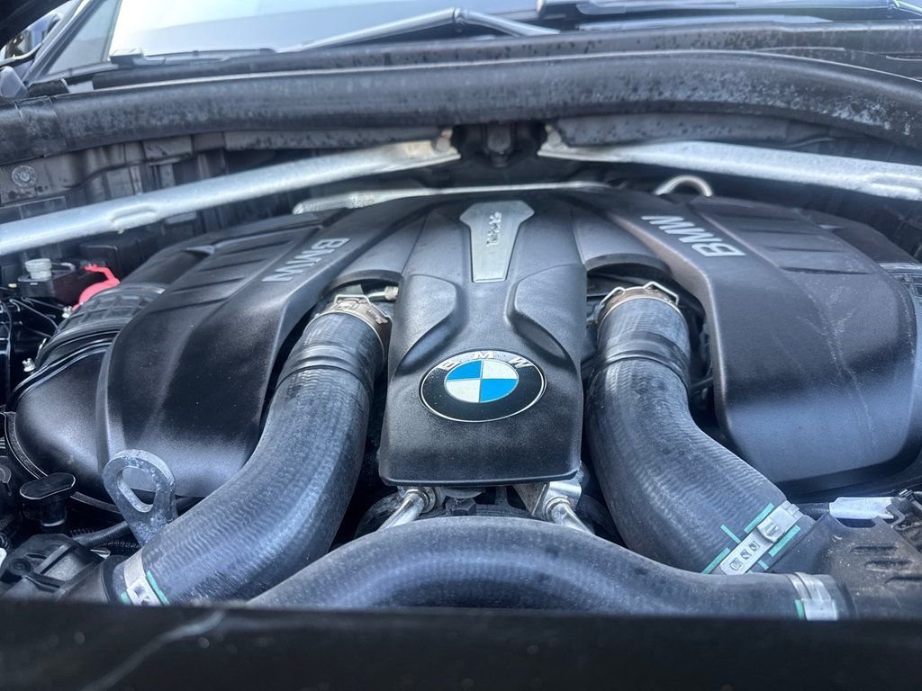 Used 2020 Black BMW xDrive50i image 38