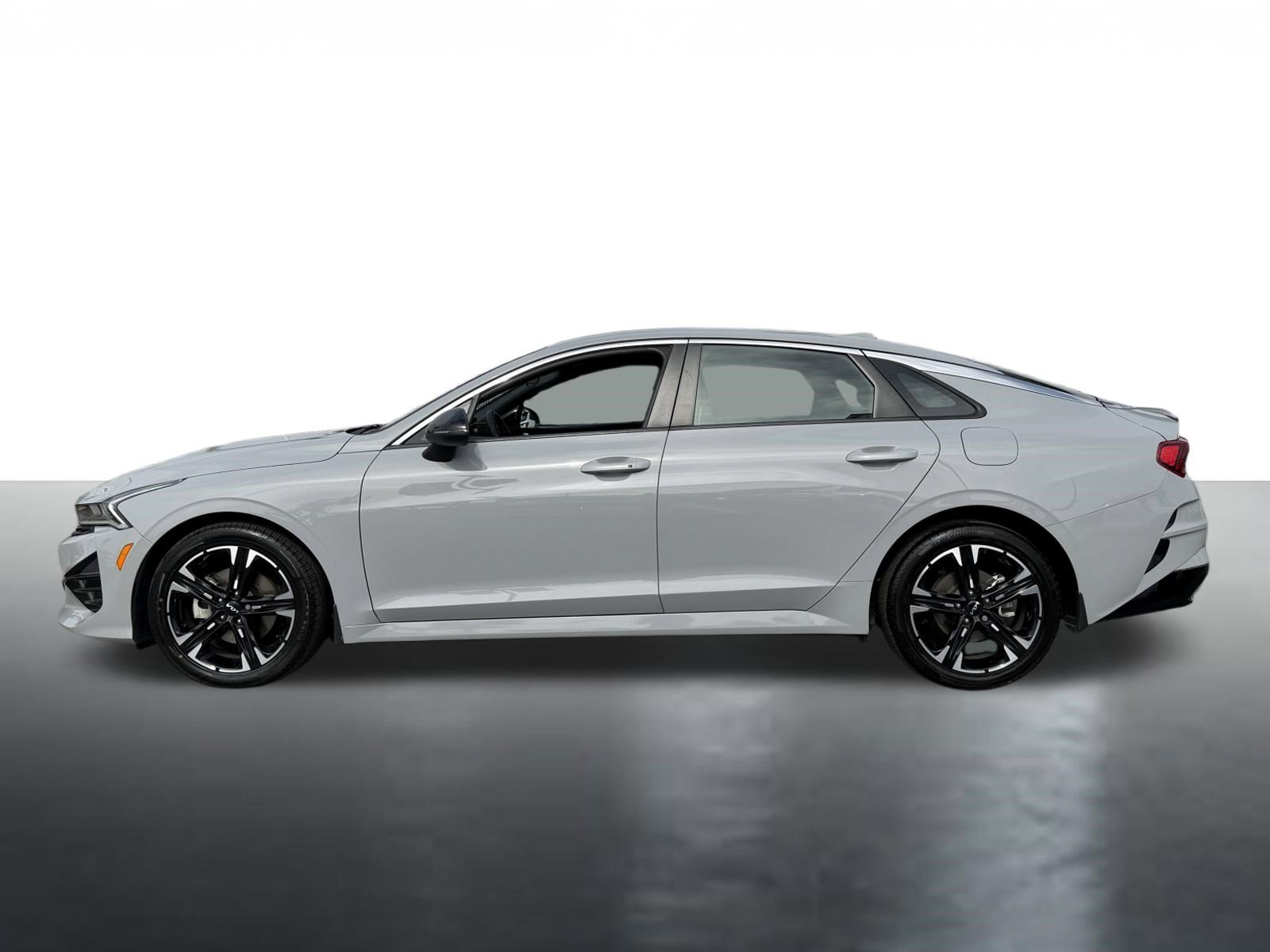 Used 2023 Wolf Gray Kia GT-Line image 5