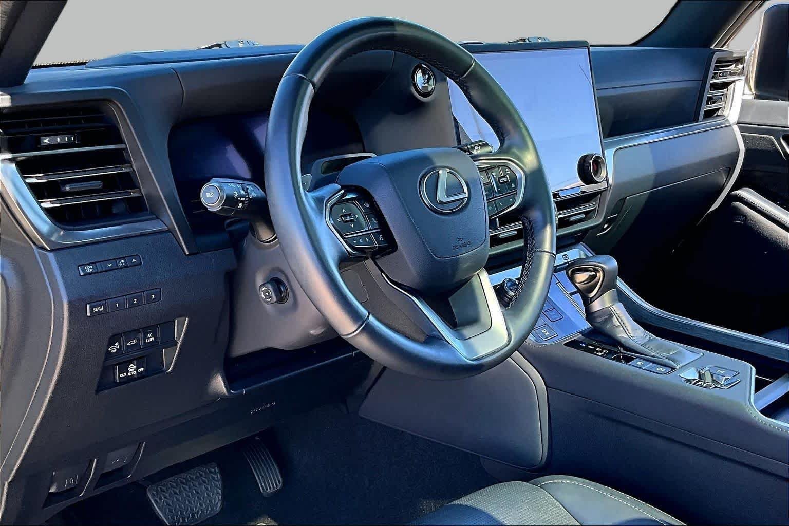 Used 2025 Atomic Silver Lexus Luxury+ image 33