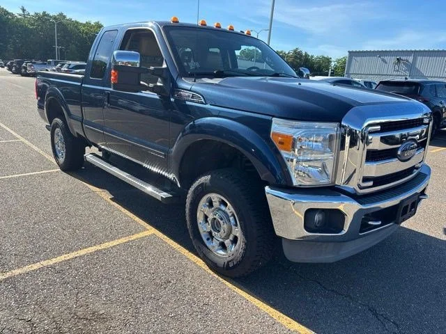 2014 Ford Super Duty F-350 SRW Lariat