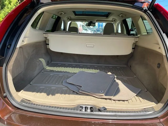 Used 2015 Brown Volvo T6 Premier Plus image 8