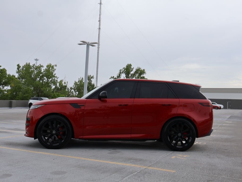 Certified Used 2025 Firenze Red Metallic Land Rover Dynamic SE image 4