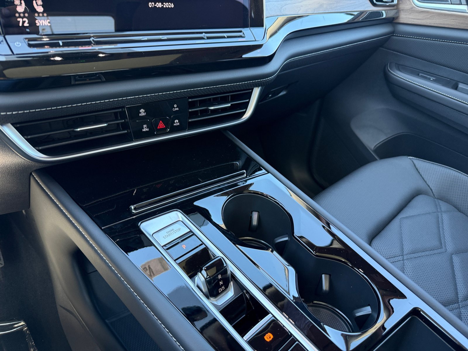 New 2026 Green Volkswagen 2.0T SE w/Technology image 13