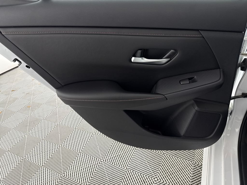 2022 Nissan Sentra SR - Photo 12