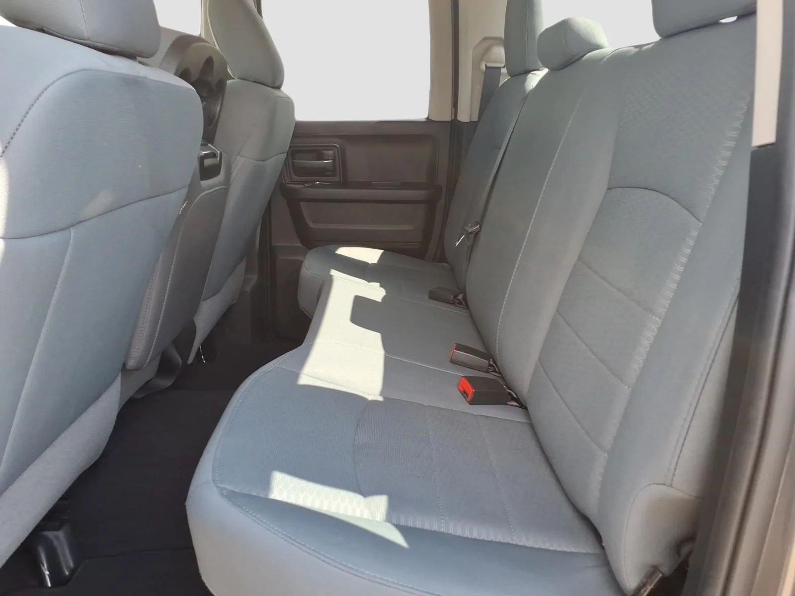 Used 2017 Granite Crystal Metallic Clearcoat RAM Express image 13