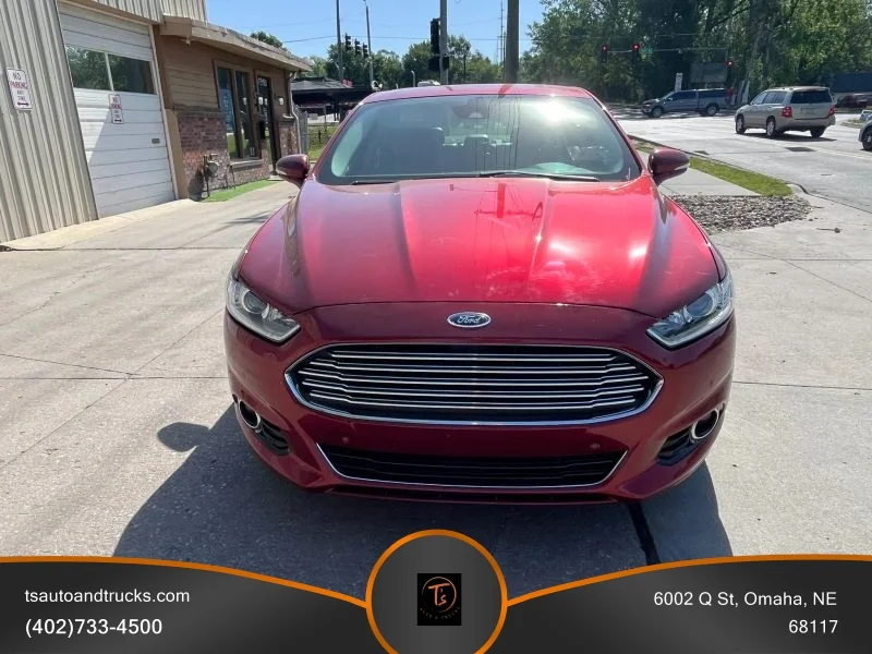 Used 2015 Red Ford Titanium Hybrid Sedan 4D image 3