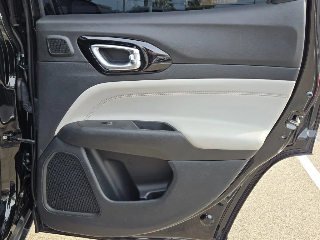 Used 2022 Black Jeep Limited image 13