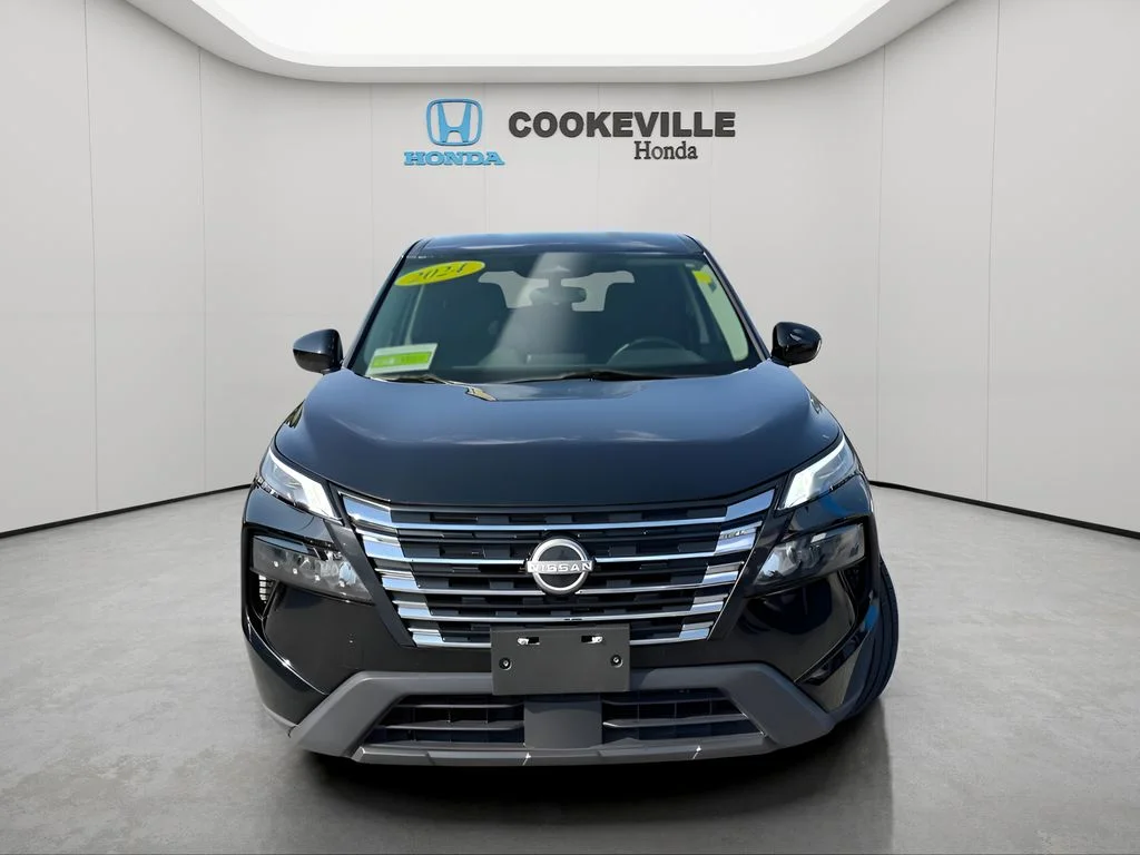 Used 2024 Super Black Nissan SV image 6