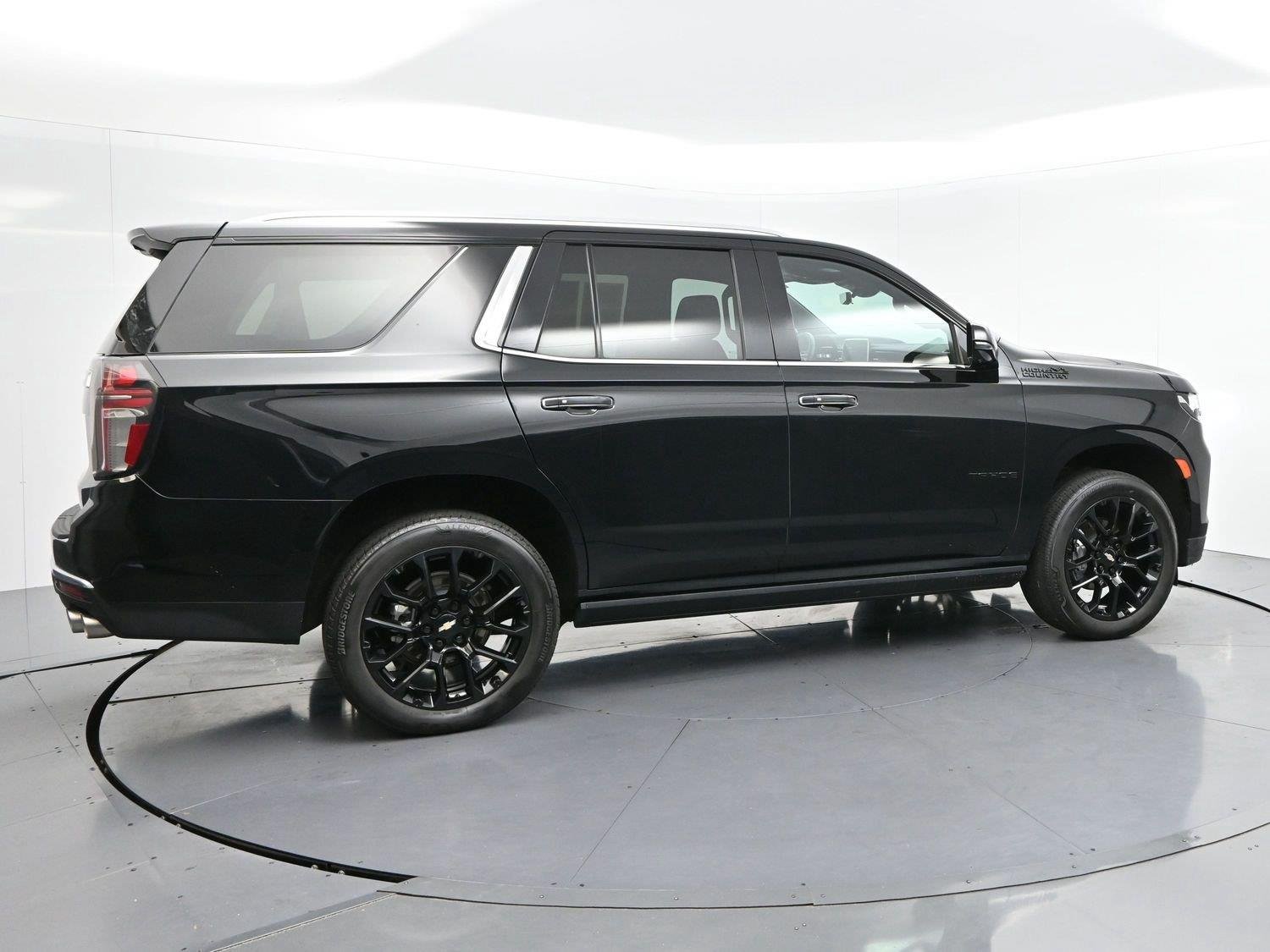 Used 2023 BLACK Chevrolet High Country image 8