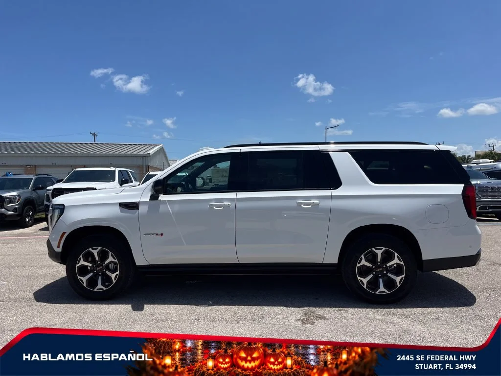 New 2026 Summit White GMC AT4 Ultimate image 4