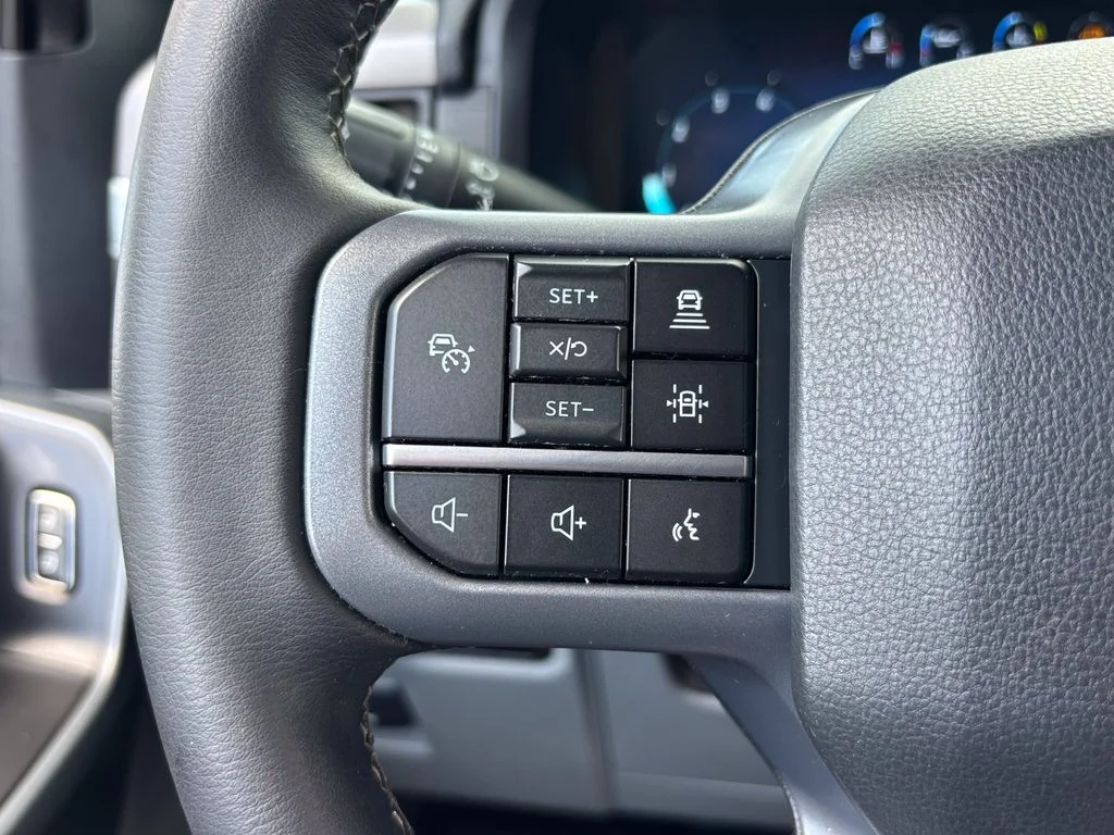 Used 2024 White Ford XLT image 27