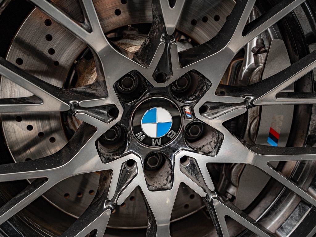 Used 2020 Alpine White BMW Competition image 12